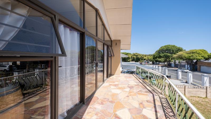 5 Bedroom Property for Sale in Parow North Western Cape